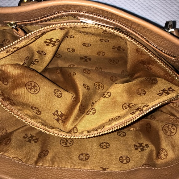 Tory Burch Tote - Picture 7 of 8